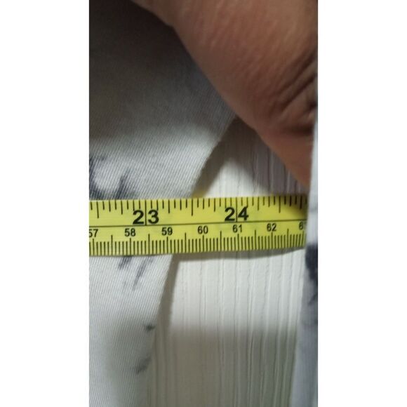 Umgee Women's White and Gray Tie Dye Light Long Sleeve Tieable front Top… - Picture 7 of 7